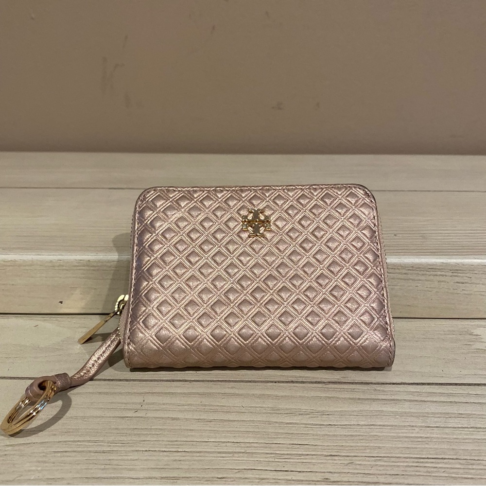 Tory Burch Marion Rose Gold Small Key Chain Wallet EUC - Picture 8 of 11